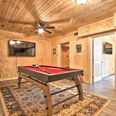 Gatlinburg Cabin With Loft And Game Room 1 Mi To Town Eksteriør bilde