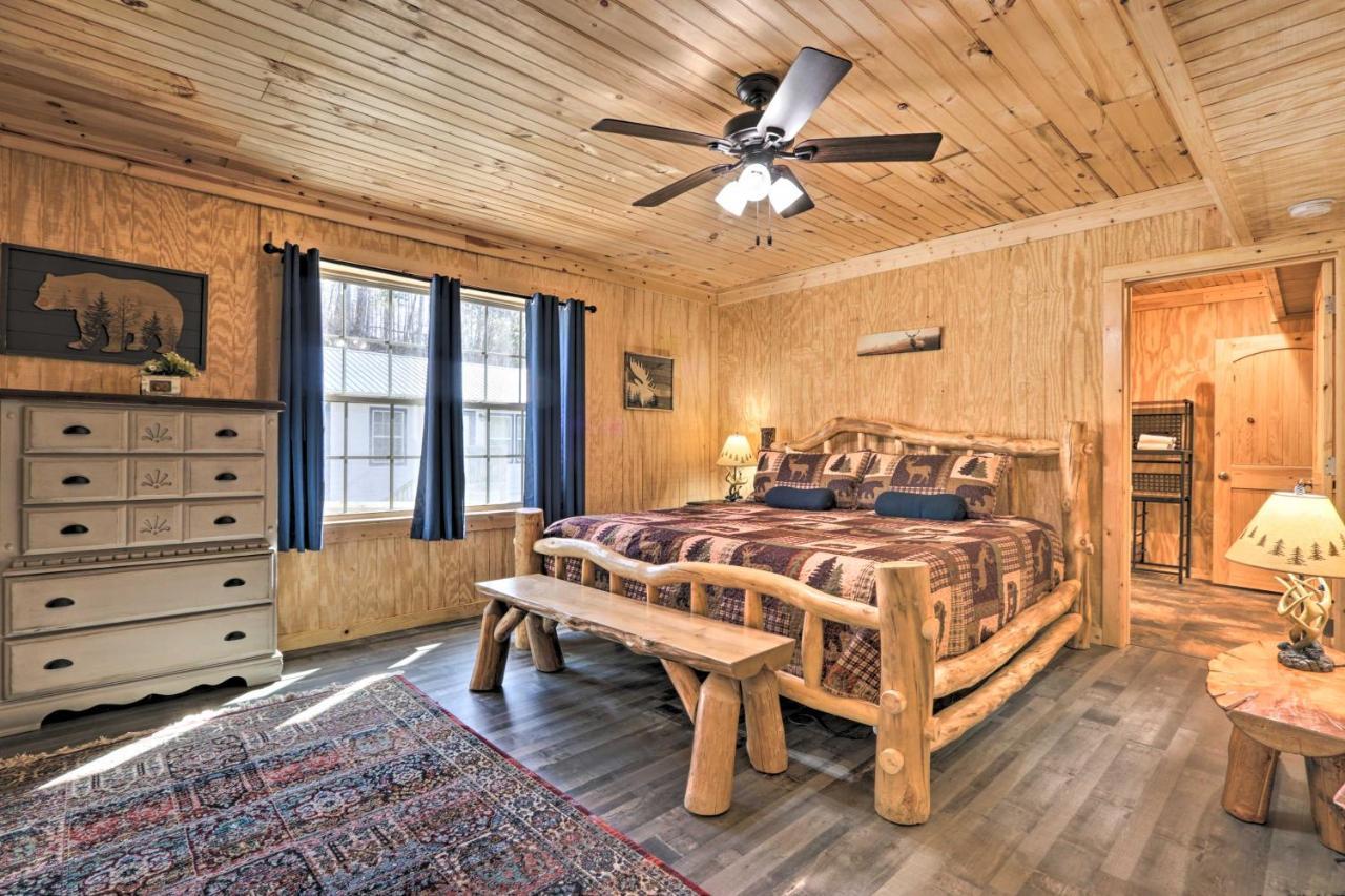 Gatlinburg Cabin With Loft And Game Room 1 Mi To Town Eksteriør bilde