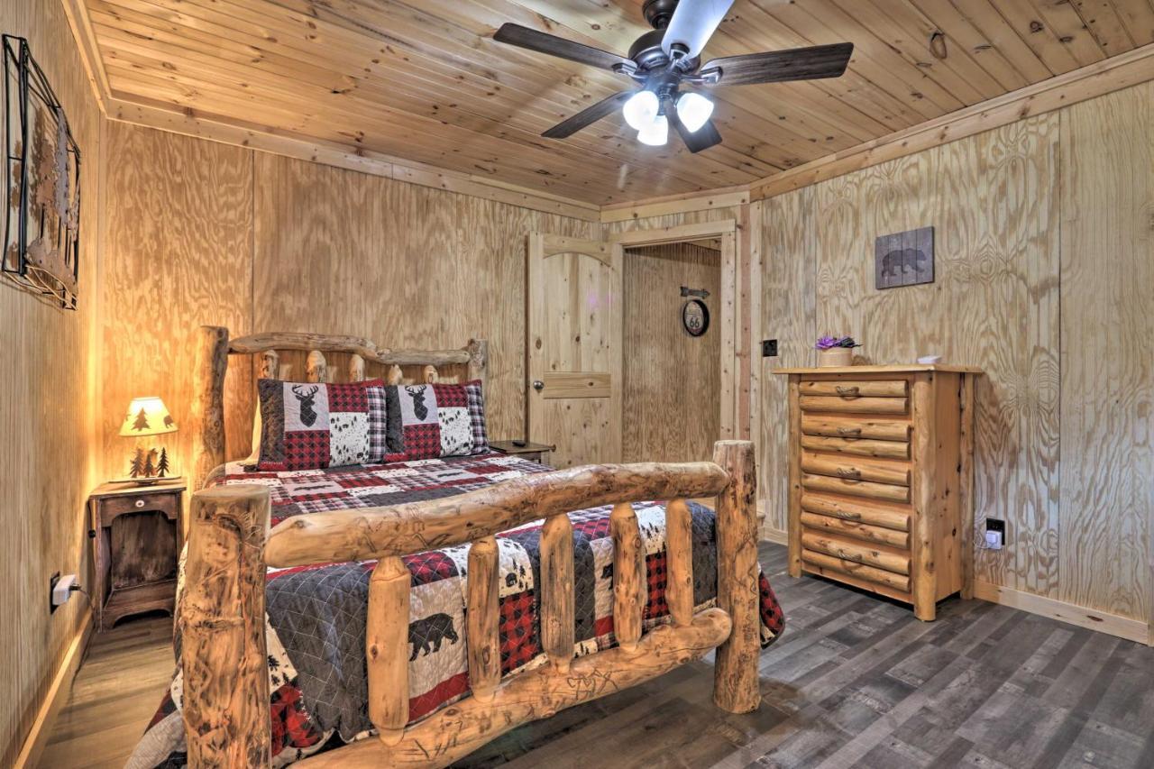 Gatlinburg Cabin With Loft And Game Room 1 Mi To Town Eksteriør bilde