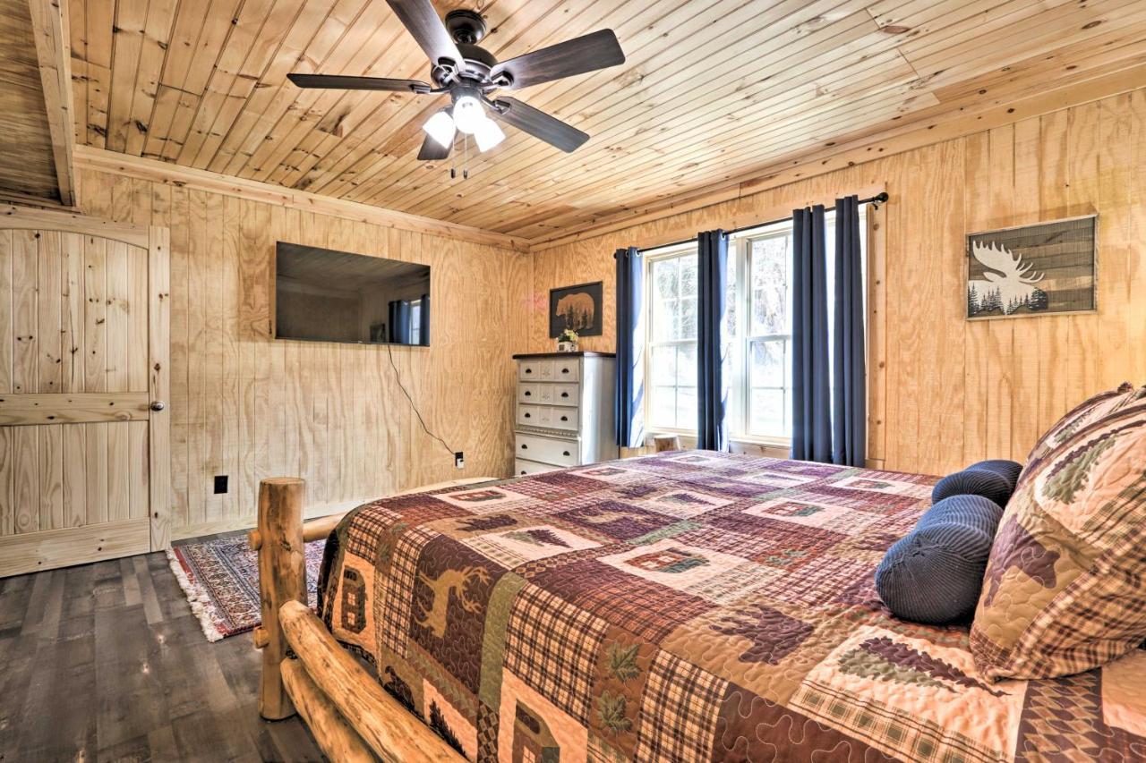 Gatlinburg Cabin With Loft And Game Room 1 Mi To Town Eksteriør bilde
